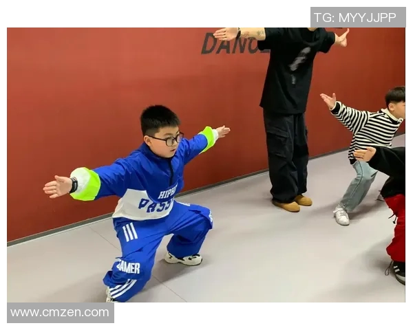 重庆街舞队包夹现象解析与街舞文化的深度探讨 重庆街舞队包夹现象解析与街舞文化的深度探讨