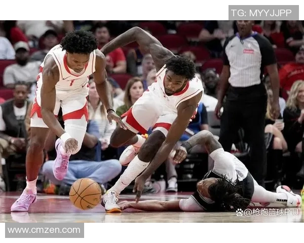 2017年NBA季后赛雷霆与火箭激战回顾精彩瞬间与关键时刻分析